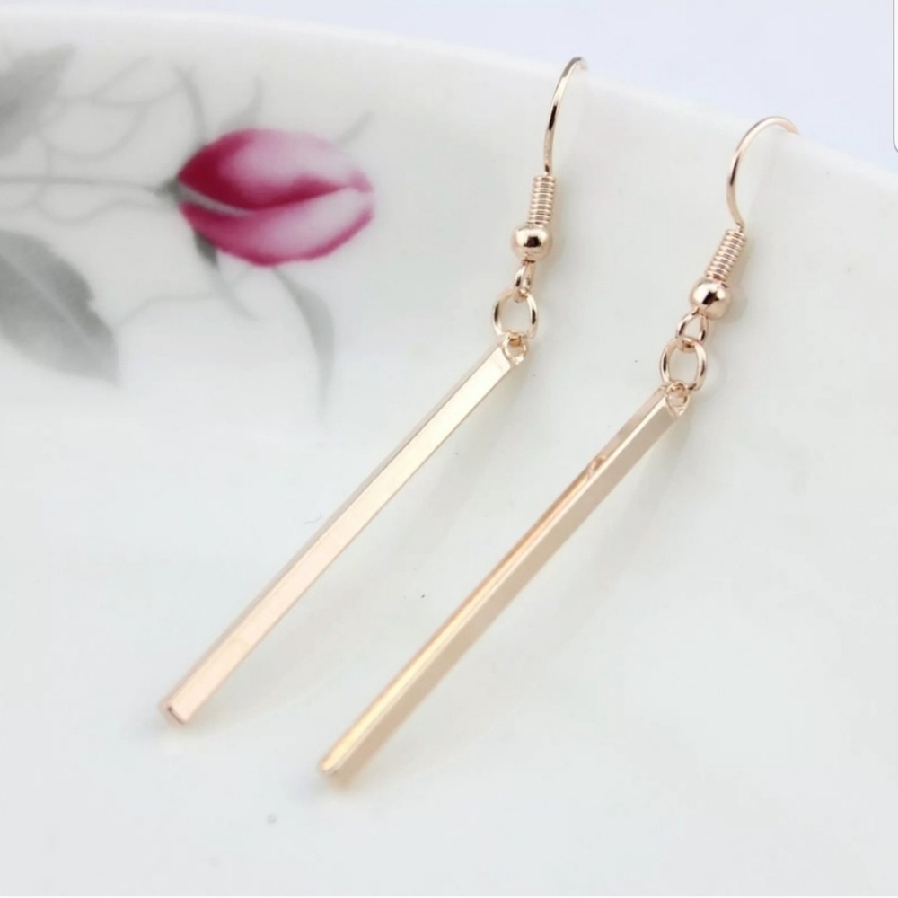 Bar drop earrings - Picture 3 of 6